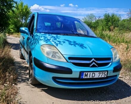 Ситроен С8, объемом двигателя 2.2 л и пробегом 300 тыс. км за 2000 $, фото 1 на Automoto.ua