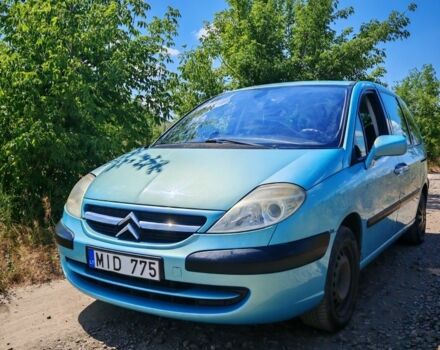 Ситроен С8, объемом двигателя 2.2 л и пробегом 300 тыс. км за 2000 $, фото 1 на Automoto.ua