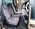 Желтый Ситроен С8, объемом двигателя 2 л и пробегом 250 тыс. км за 3650 $, фото 7 на Automoto.ua