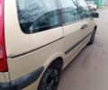 Желтый Ситроен С8, объемом двигателя 2 л и пробегом 250 тыс. км за 3650 $, фото 4 на Automoto.ua