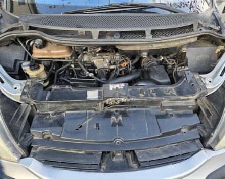 Серый Ситроен С8, объемом двигателя 2 л и пробегом 250 тыс. км за 3100 $, фото 4 на Automoto.ua