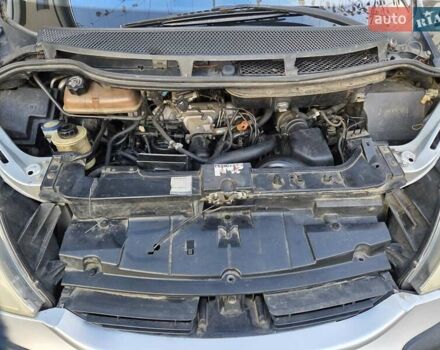 Сірий Сітроен С8, об'ємом двигуна 2 л та пробігом 260 тис. км за 3100 $, фото 4 на Automoto.ua