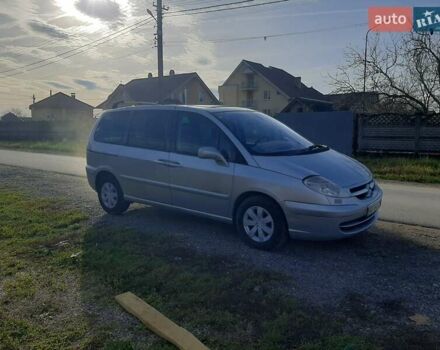 Серый Ситроен С8, объемом двигателя 2.18 л и пробегом 260 тыс. км за 3200 $, фото 2 на Automoto.ua