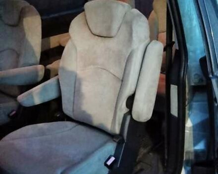 Серый Ситроен С8, объемом двигателя 2.18 л и пробегом 273 тыс. км за 3900 $, фото 4 на Automoto.ua