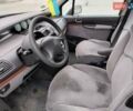 Серый Ситроен С8, объемом двигателя 2 л и пробегом 300 тыс. км за 4800 $, фото 2 на Automoto.ua