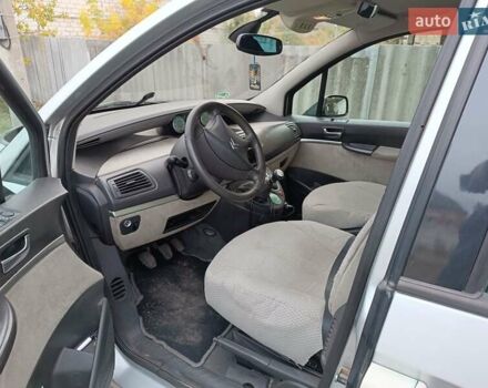 Сірий Сітроен С8, об'ємом двигуна 2.23 л та пробігом 295 тис. км за 5200 $, фото 3 на Automoto.ua