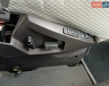 Серый Ситроен С8, объемом двигателя 2.23 л и пробегом 293 тыс. км за 5000 $, фото 8 на Automoto.ua