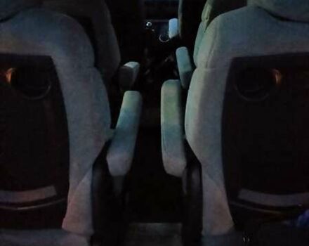 Серый Ситроен С8, объемом двигателя 2.18 л и пробегом 273 тыс. км за 3900 $, фото 1 на Automoto.ua