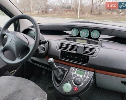 Серый Ситроен С8, объемом двигателя 2 л и пробегом 300 тыс. км за 4800 $, фото 7 на Automoto.ua