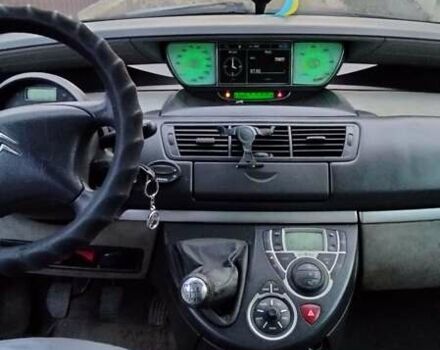 Серый Ситроен С8, объемом двигателя 2.18 л и пробегом 273 тыс. км за 3900 $, фото 16 на Automoto.ua