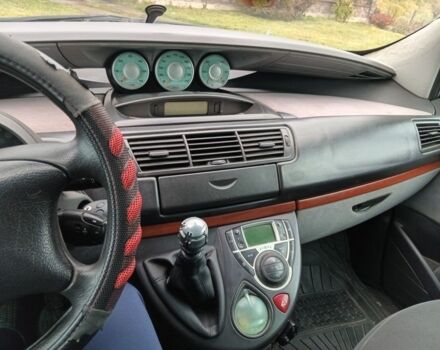 Ситроен С8 2004 в Луцке на Automoto.ua Серый Ситроен С8, объемом двигателя 2.2 л и пробегом 295 тыс. км за 3200 $, фото 4 на Automoto.ua