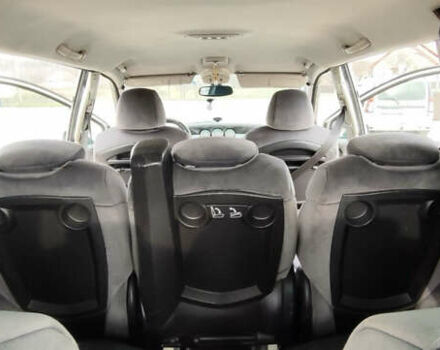 Серый Ситроен С8, объемом двигателя 2.2 л и пробегом 285 тыс. км за 5000 $, фото 12 на Automoto.ua