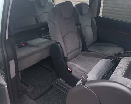 Серый Ситроен С8, объемом двигателя 2.2 л и пробегом 346 тыс. км за 5000 $, фото 2 на Automoto.ua