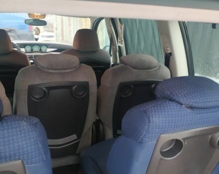 Сірий Сітроен С8, об'ємом двигуна 2.2 л та пробігом 180 тис. км за 3200 $, фото 5 на Automoto.ua