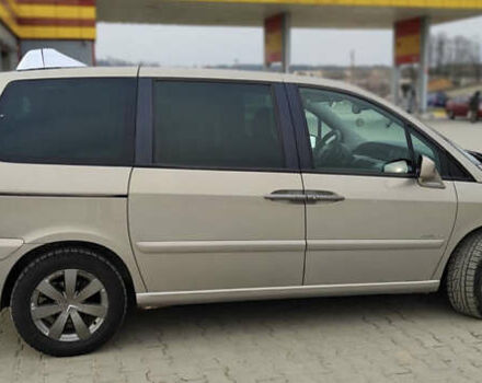 Серый Ситроен С8, объемом двигателя 2.2 л и пробегом 285 тыс. км за 5000 $, фото 1 на Automoto.ua