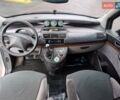 Сірий Сітроен С8, об'ємом двигуна 2 л та пробігом 413 тис. км за 3199 $, фото 11 на Automoto.ua