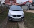 Серый Ситроен С8, объемом двигателя 2.2 л и пробегом 280 тыс. км за 4500 $, фото 1 на Automoto.ua