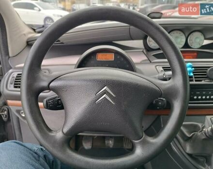 Ситроен С8 2006 в Полтаве на Automoto.ua Серый Ситроен С8, объемом двигателя 2.18 л и пробегом 1 тыс. км за 4100 $, фото 10 на Automoto.ua