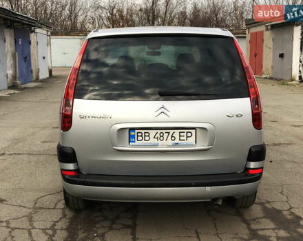 Серый Ситроен С8, объемом двигателя 2 л и пробегом 157 тыс. км за 4500 $, фото 4 на Automoto.ua