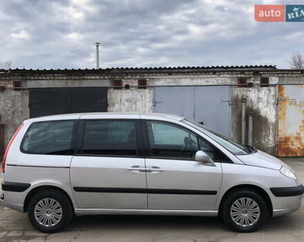 Серый Ситроен С8, объемом двигателя 2 л и пробегом 157 тыс. км за 4500 $, фото 2 на Automoto.ua