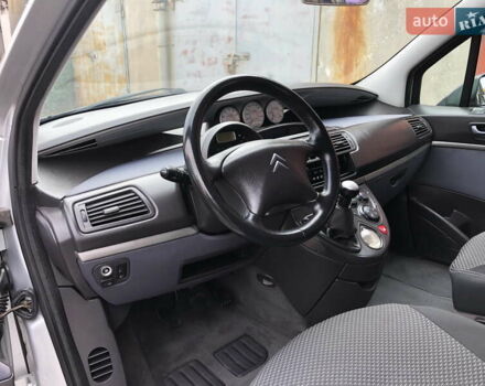 Серый Ситроен С8, объемом двигателя 2 л и пробегом 157 тыс. км за 4500 $, фото 10 на Automoto.ua