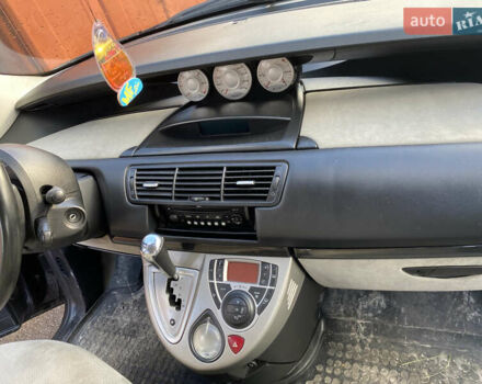 Ситроен С8 2008 в Львове на Automoto.ua Серый Ситроен С8, объемом двигателя 2.2 л и пробегом 215 тыс. км за 8500 $, фото 4 на Automoto.ua