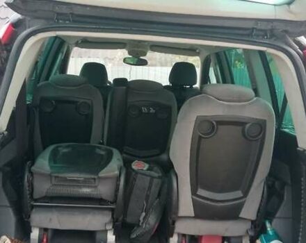 Ситроен С8 2009 в Виннице на Automoto.ua Серый Ситроен С8, объемом двигателя 2 л и пробегом 266 тыс. км за 6000 $, фото 6 на Automoto.ua