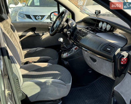 Сірий Сітроен С8, об'ємом двигуна 2 л та пробігом 266 тис. км за 6590 $, фото 24 на Automoto.ua