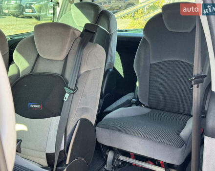 Сірий Сітроен С8, об'ємом двигуна 2 л та пробігом 266 тис. км за 6590 $, фото 16 на Automoto.ua