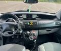Серый Ситроен С8, объемом двигателя 2 л и пробегом 261 тыс. км за 9100 $, фото 4 на Automoto.ua