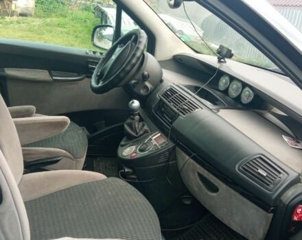 Сітроен С8 2009 у Вінниці на Automoto.ua Сірий Сітроен С8, об'ємом двигуна 2 л та пробігом 266 тис. км за 6000 $, фото 3 на Automoto.ua