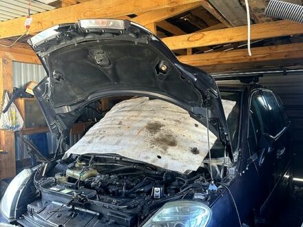 Серый Ситроен С8, объемом двигателя 2.2 л и пробегом 300 тыс. км за 2300 $, фото 1 на Automoto.ua