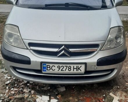 Сірий Сітроен С8, об'ємом двигуна 2 л та пробігом 420 тис. км за 3656 $, фото 1 на Automoto.ua