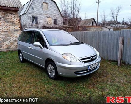 Серый Ситроен С8, объемом двигателя 2.2 л и пробегом 295 тыс. км за 5000 $, фото 1 на Automoto.ua