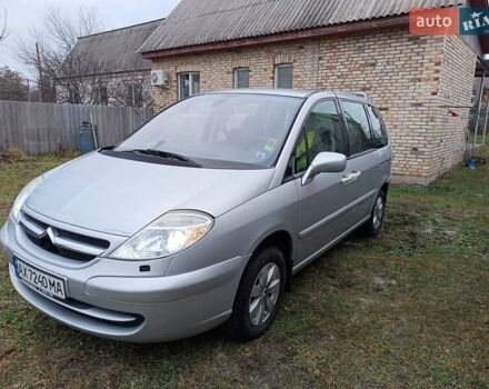 Серый Ситроен С8, объемом двигателя 2.23 л и пробегом 293 тыс. км за 5000 $, фото 1 на Automoto.ua