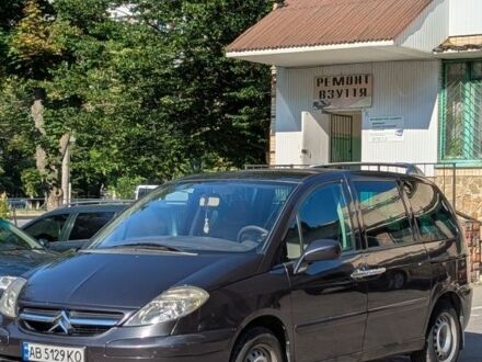 Ситроен С8 2004 в Виннице на Automoto.ua Серый Ситроен С8, объемом двигателя 2 л и пробегом 448 тыс. км за 3850 $, фото 1 на Automoto.ua
