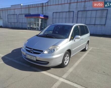 Сірий Сітроен С8, об'ємом двигуна 2.23 л та пробігом 315 тис. км за 3700 $, фото 1 на Automoto.ua
