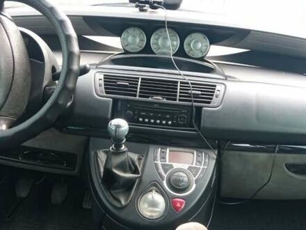 Серый Ситроен С8, объемом двигателя 2 л и пробегом 266 тыс. км за 6000 $, фото 1 на Automoto.ua