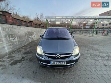 Сітроен С8 2009 у Рівному на Automoto.ua Сірий Сітроен С8, об'ємом двигуна 2 л та пробігом 285 тис. км за 7000 $, фото 1 на Automoto.ua