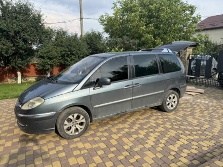 Ситроен С8 2011 в Тернополе на Automoto.ua Серый Ситроен С8, объемом двигателя 2 л и пробегом 185 тыс. км за 5200 $, фото 1 на Automoto.ua