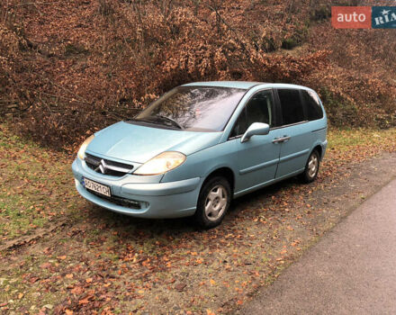 Синий Ситроен С8, объемом двигателя 2.18 л и пробегом 330 тыс. км за 2800 $, фото 1 на Automoto.ua