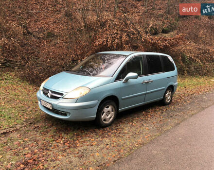 Синий Ситроен С8, объемом двигателя 2.18 л и пробегом 330 тыс. км за 2800 $, фото 2 на Automoto.ua