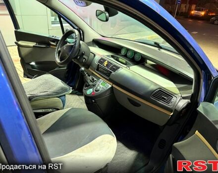 Синий Ситроен С8, объемом двигателя 2.2 л и пробегом 362 тыс. км за 4200 $, фото 9 на Automoto.ua