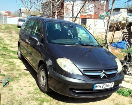 Синий Ситроен С8, объемом двигателя 2 л и пробегом 320 тыс. км за 4500 $, фото 1 на Automoto.ua