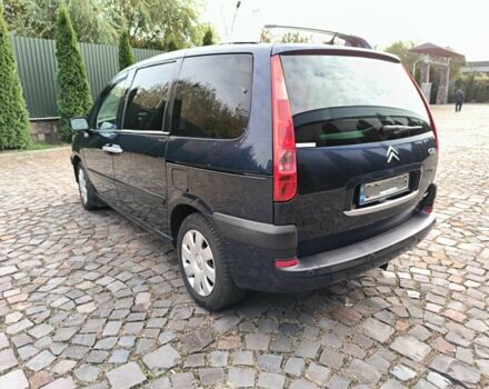 Синий Ситроен С8, объемом двигателя 2.2 л и пробегом 286 тыс. км за 5800 $, фото 2 на Automoto.ua