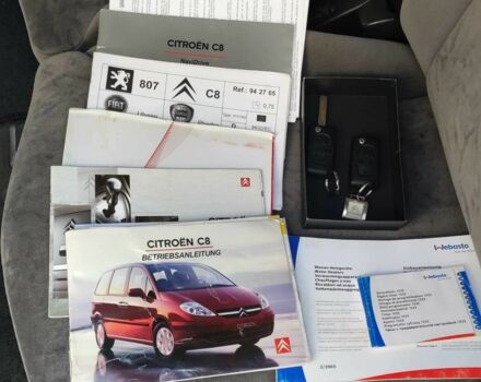 Синий Ситроен С8, объемом двигателя 2.2 л и пробегом 286 тыс. км за 5800 $, фото 9 на Automoto.ua