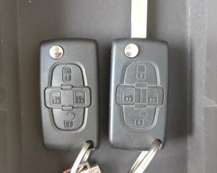 Синій Сітроен С8, об'ємом двигуна 2.2 л та пробігом 270 тис. км за 5300 $, фото 9 на Automoto.ua