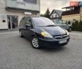 Сітроен С8 2007 у Дубно на Automoto.ua Синій Сітроен С8, об'ємом двигуна 2 л та пробігом 272 тис. км за 5500 $, фото 1 на Automoto.ua