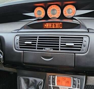 Синій Сітроен С8, об'ємом двигуна 2 л та пробігом 290 тис. км за 6500 $, фото 17 на Automoto.ua