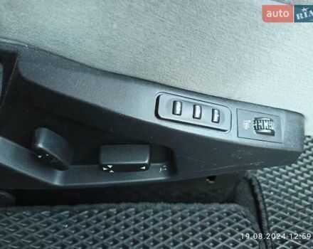 Сітроен С8 2010 у Луцьку на Automoto.ua Синій Сітроен С8, об'ємом двигуна 2 л та пробігом 247 тис. км за 6650 $, фото 13 на Automoto.ua